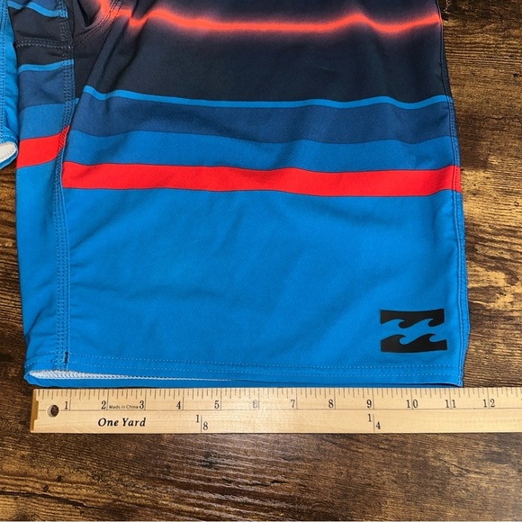 Billabong Swimwear Plaxtinum X Spinner x Mens 38 Blue Striped Board Short - Picture 8 of 8
